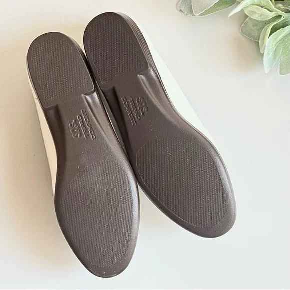 SAS San Antonio Shoemaker Simplify Slip On Loafer Comfortable White Size: 7 New - Picture 7 of 13